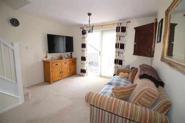 33, Biscombe Gardens, Saltash photo 3