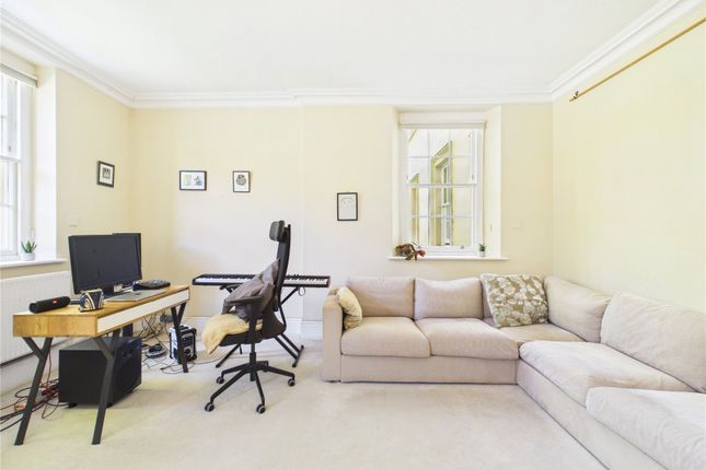 7, Long Fox Manor, Bristol photo 3