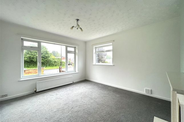 12, Vicarage Close, Chard photo 3