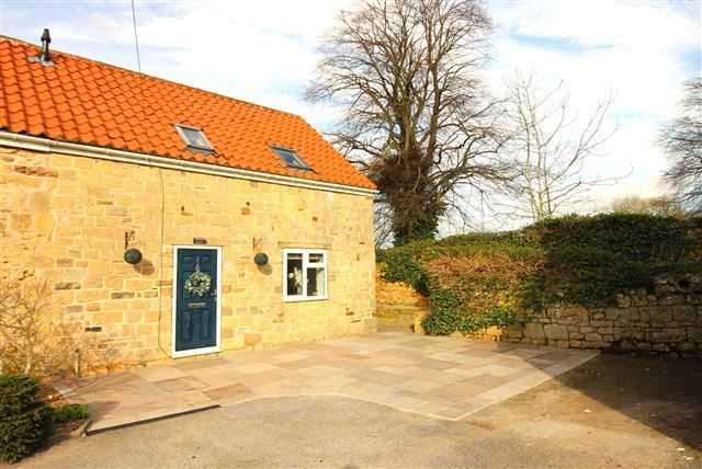 Thumbnail Barn conversion to rent in Winnowing Barn Court, Manor Farm Gardens, South Anston, Sheffield