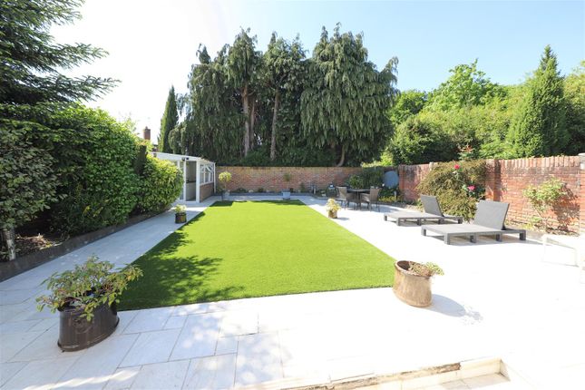 189, Park Avenue, Ruislip photo 2