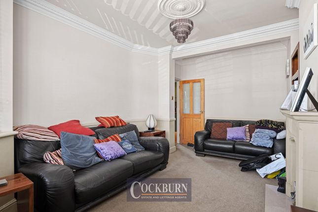 133, Domonic Drive, London photo 3