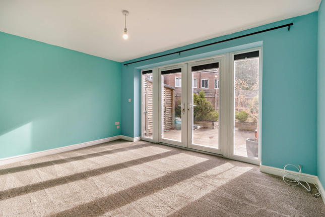 6, Bryndale Close, Harworth photo 4