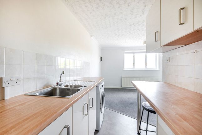 3 Christopher Court Malbrook Road, Norwich photo 3