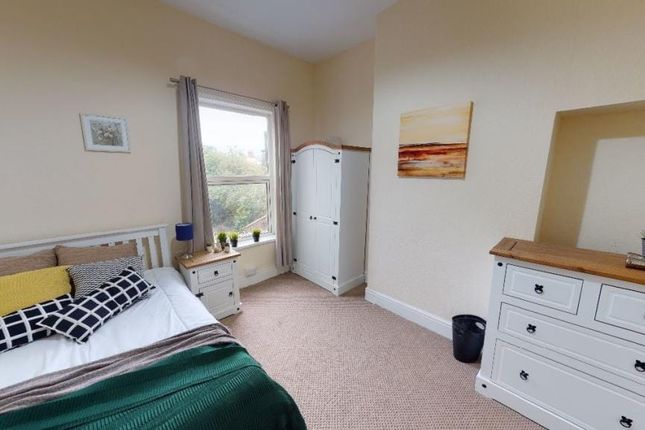 28, Duesbery Street, Hull photo 3