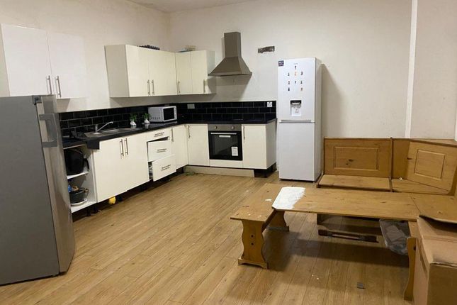 19 Gratton House, 136 Sunbridge Road, Bradford photo 2