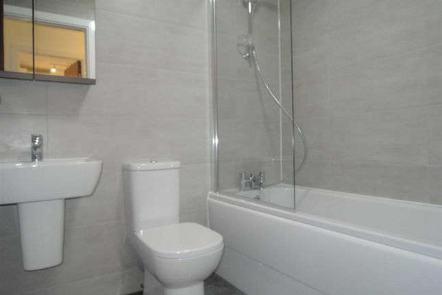 Apartment 412, Landmark,, Waterfront West, West Midlands photo 4