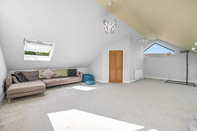 Second Lounge / Games / Cinema Room