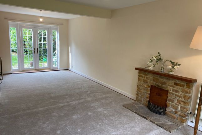 36 Freshfield Bank, Forest Row photo 2