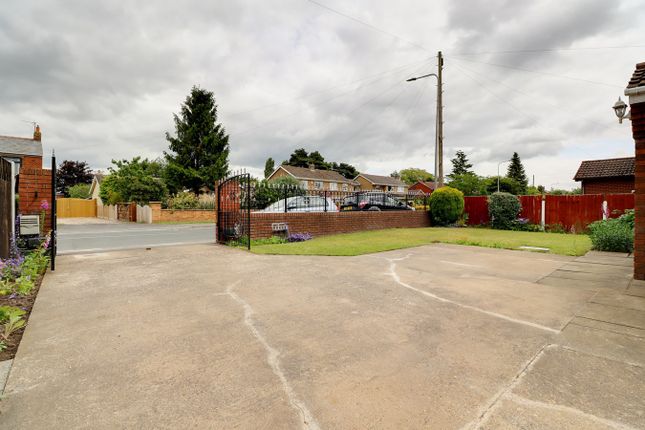 Detached bungalow for sale in Westgate Road, Belton, Doncaster