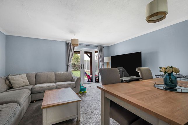 10 Windsor Road, Huntingdon photo 3