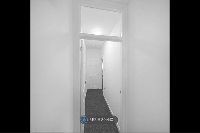 2-bed terraced on Yew Street, Aberbargoed, Bargoed, £895/mo