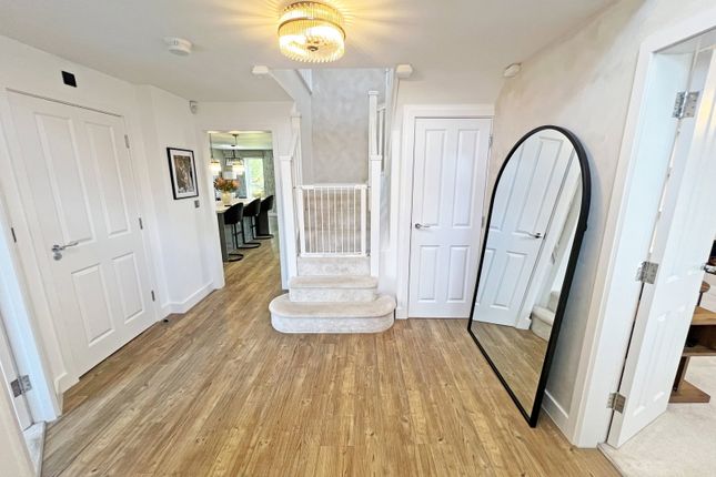 90 Lowe Street, Hugglescote photo 4