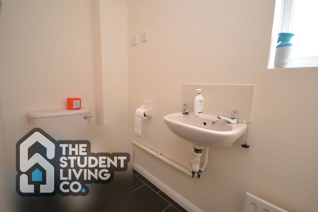 Braddock Close, Nottingham photo 4