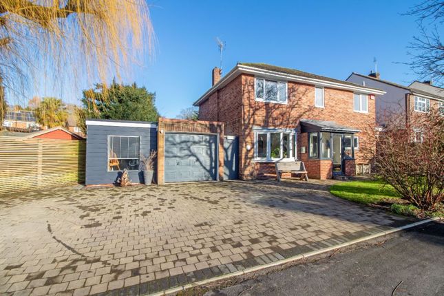 Thumbnail Detached house for sale in Highfield Avenue, Waterlooville