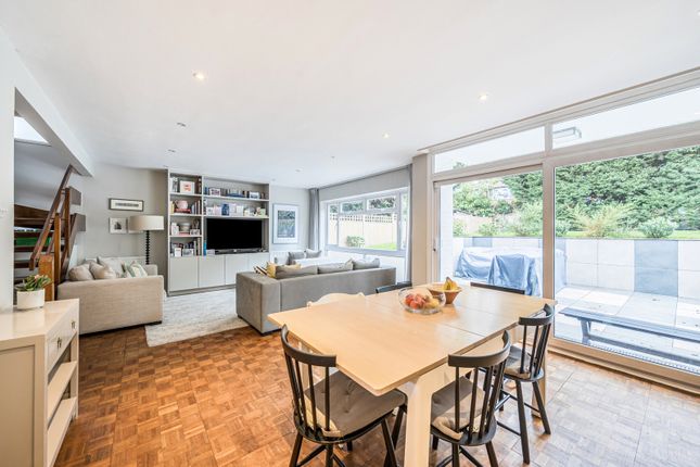 10, Culverlands Close, Stanmore photo 4