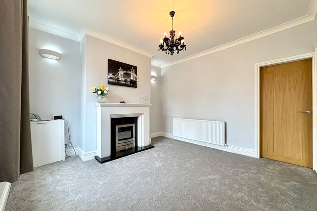 151 Moor Road, Wigan photo 3