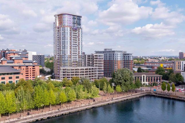 1-bed flat on 2210, Northill Apartment, Furness Quay, Salford, £195,000