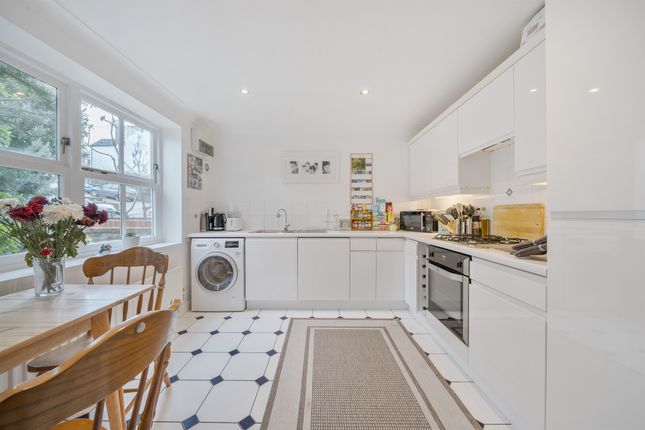 Terraced house for sale in Cross Oak Road, Berkhamsted