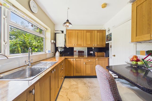 92 Deeds Grove, High Wycombe photo 4
