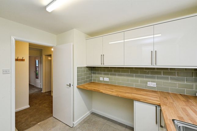 37, Robin Kerkham Way, King's Lynn photo 4
