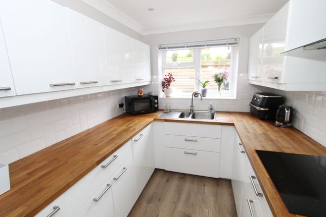 91a, Foxhole Road, Paignton photo 3