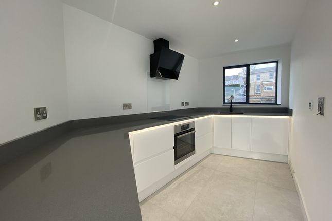 Flat Flat 11, Grand Banks, Clay Lane, Teignmouth photo 2