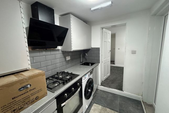 Flat 1, Salford photo 2
