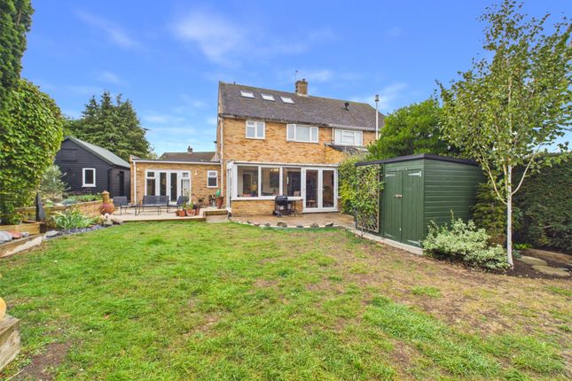 The Avenue, Chinnor photo 2