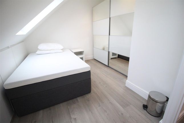 11, Fairview Way, Edgware photo 5