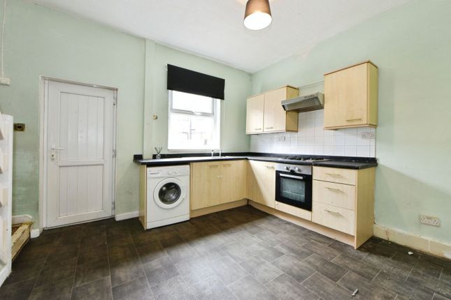 14, Lime Street, Dukinfield photo 4