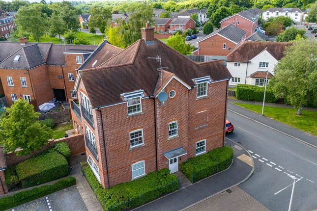 Thumbnail Flat for sale in Cruickshank Drive, Wendover