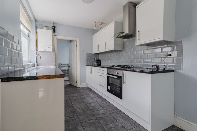 31 Eastleigh Road, Leicester photo 2