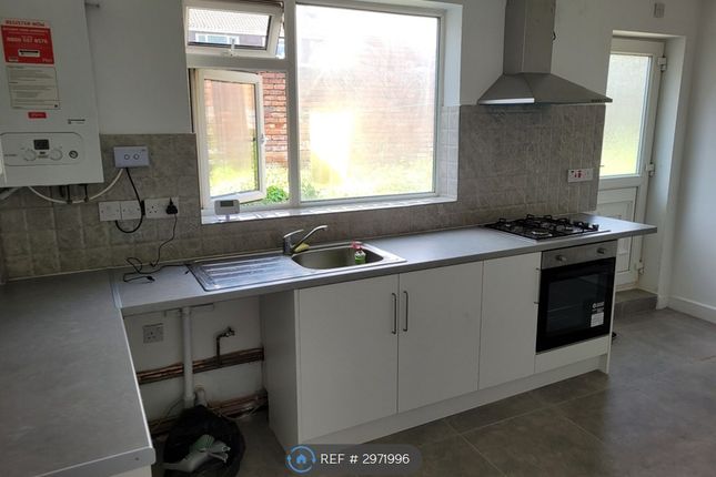 Evers St, Brierley Hill photo 4
