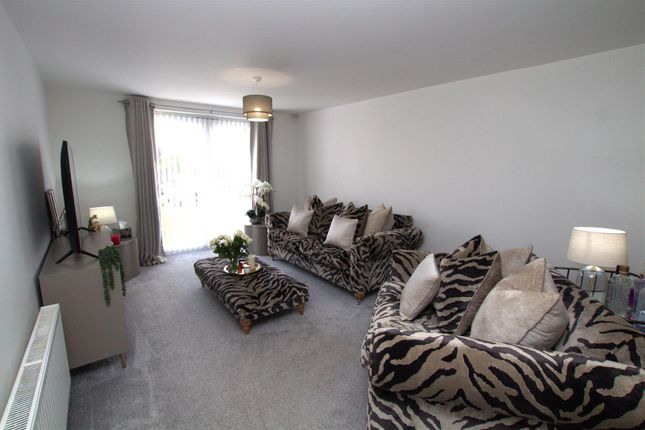 Willowsdene, 20, Dixons Bank, Middlesbrough photo 3