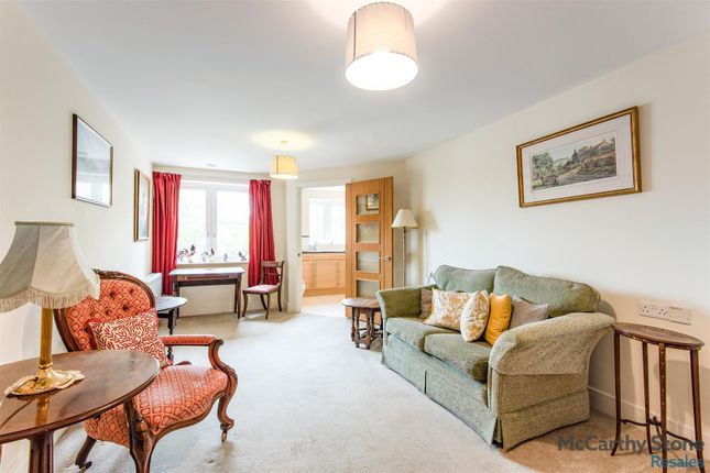 26 Goodes Court, Baldock Road, Royston photo 4