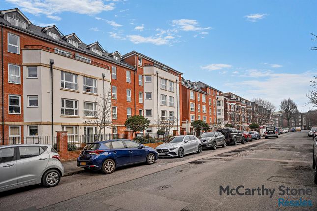 1-bed flat on 1 Martello Court, 3-15 Jevington Gardens, Eastbourne, £175,000