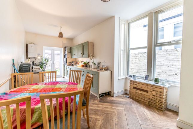 3 Essex Road, Southsea photo 2