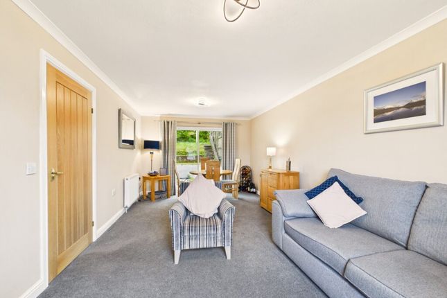 19, Meadows Place, Lochgilphead photo 3