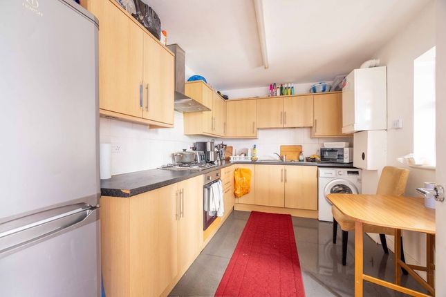 232, Uxbridge Road, Slough photo 4