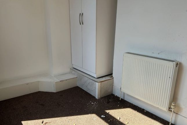 Flat 9, 12 Hampshire Terrace, Portsmouth photo 4