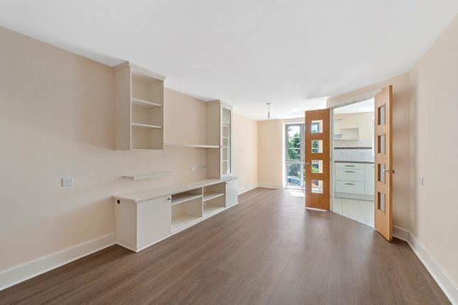 1-bed flat on 246, Kingston Road, Wimbledon, £350,000