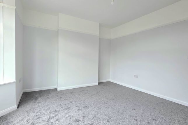 28 Knowle Road, Barnsley photo 5