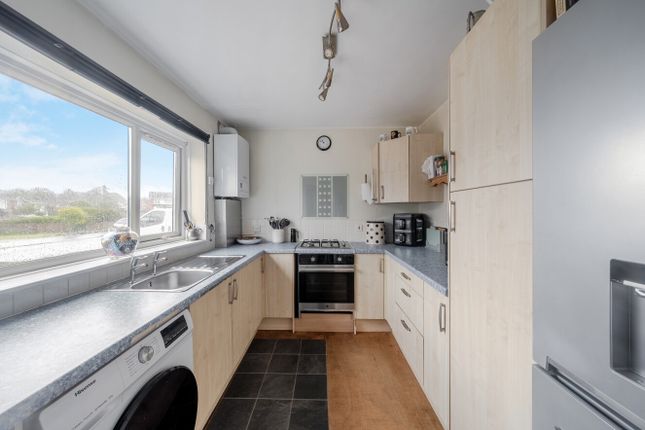 14, York Crescent, Honiton photo 4