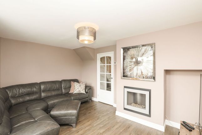 10 Houldsworth Drive, Chesterfield photo 4