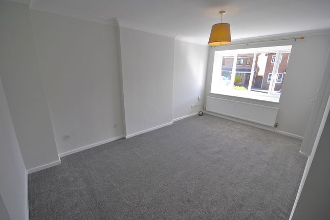 28, Wheatfield Drive, Doncaster photo 5