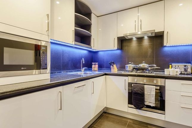 Apartment Xx, 39, Westferry Circus, London photo 4
