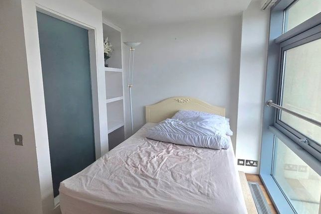 Apartment 1405 - Beetham Tower, 111 Old Hall Street, Liverpool photo 5