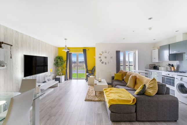 Flat for sale in Dragonfly Walk, Weston-Super-Mare