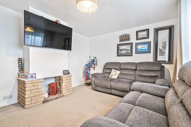 60 FRETHERN CLOSE, Frethern Close, Burford photo 3